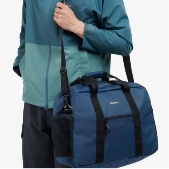 Barbour Arwin canvas bag - Picture 3 of 16